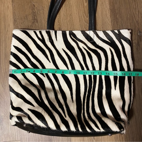 Chico’s Rue Zebra Tote - Picture 8 of 10
